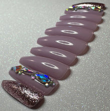 Load image into Gallery viewer, Hint Of Bling
