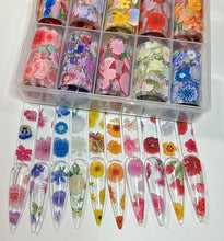 Load image into Gallery viewer, Floral Nail Foil
